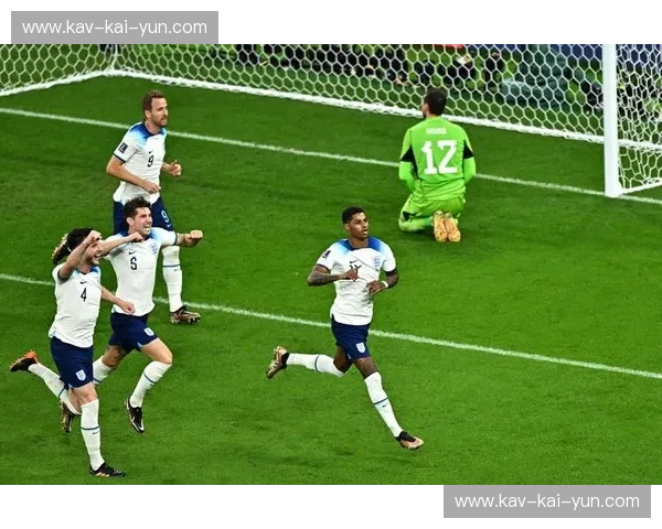 《红龙咆哮与三狮觉醒：当足球不仅是足球，英格兰vs威尔士的“家门口”恩怨录》